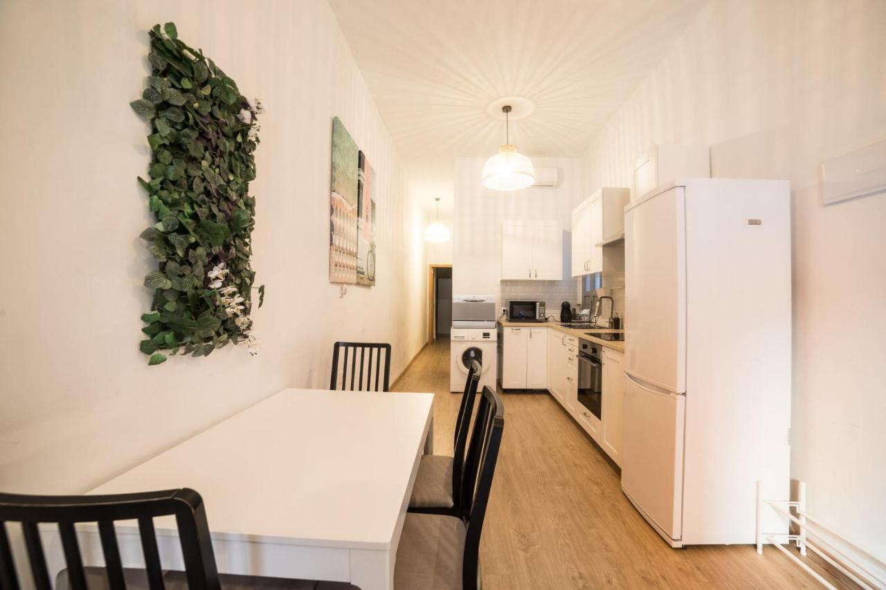 Moonkey - Apartamento Plaza San Antonio لقنت المظهر الخارجي الصورة